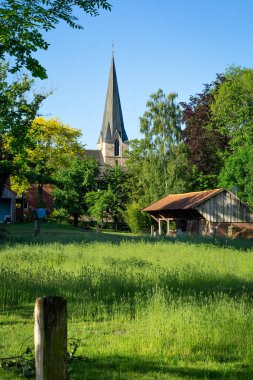 St. Georg Pfarr Kirche in der Klimakommune Saerbeck, Deutschland