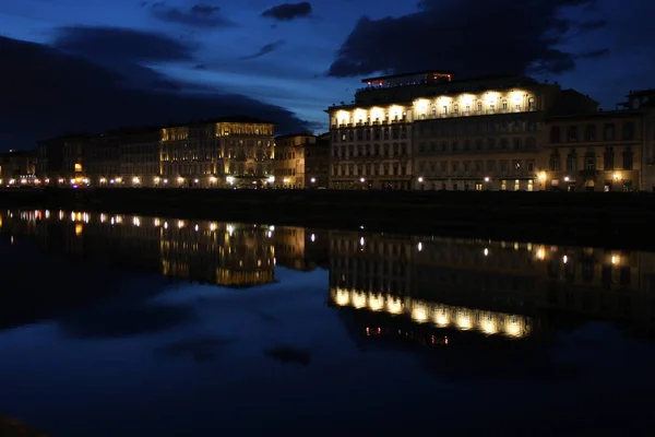 Florens Maj 2018 Berömda Staden Florens Med Reflektion Floden Arno — Stockfoto
