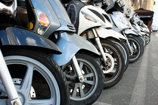 Parken Von Motorrollern Italienischen Mailand Image — Stockfoto