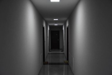 modern ofis binası ile koridor