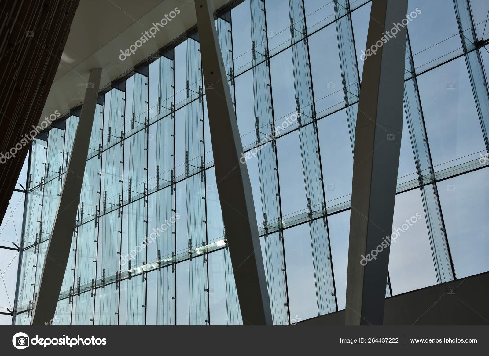 Oslo Opera House Glass Facade Norway Stock Editorial Photo C Miroslav110