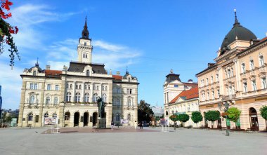 Novi Sad, Sırbistan: 5 Ağustos 2020 - Novi Sad şehir merkezi ve Sırbistan 'ın ikinci büyük kenti ve Voyvodina özerk ilinin başkenti.