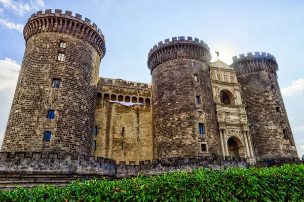 Castelo Nuovo - new castle, Naples, İtalya - seyahat Europe