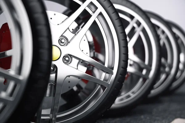 Rueda de coche, neumático de coche de pie en una carretera. Neumáticos conceptuales. Neumático de coche con un disco parado en la carretera de asfalto. Ilustración 3D —  Fotos de Stock