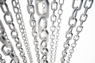 3D illüstrasyon metal zincirleri. Metal, beyaz arka planda izole çelik zincirler. Endüstriyel metal zincirler. Güçlü bağlantı kavramı. Düzen, şablon tasarım, metin için metal zincirleri arka plan.