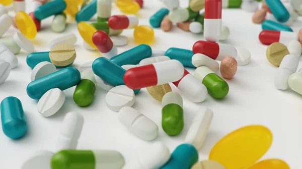Veel verschillende gekleurde tabletten, capsules isoleren op witte achtergrond. Gezondheidszorgconcept. Antibiotica in pillen, vitaminen. Goederen uit de apotheek. Farmaceutisch bedrijf, industrie, 3D illustratie — Stockfoto