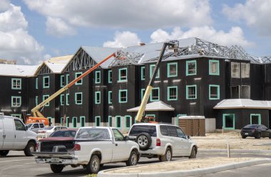 Florida ABD şantiye. çatı firmaları desteklemek için kullanılan carnes