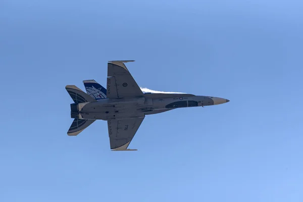 Roayal ヨービルトン海軍航空基地 サマセット 金曜日 2018 カナダ空軍のツインは 土曜日の航空ショーの練習中に ホーネット戦闘機尾 ピーター ティトマス — ストック写真