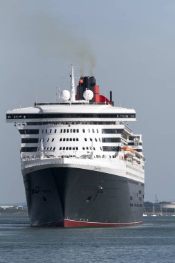 Southampton su, Güney İngiltere, İngiltere'de. 2018, Queen Mary 2 Qe 11 Terminal çıkış