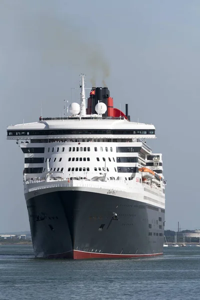 Саутгемптон Води Південній Англії Великобританія 2018 Року Queen Mary Відбуває — стокове фото