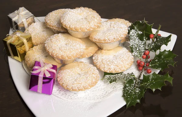 Traditional Mince Pies Dusting Icing Sugar White Plate — Stock Photo, Image