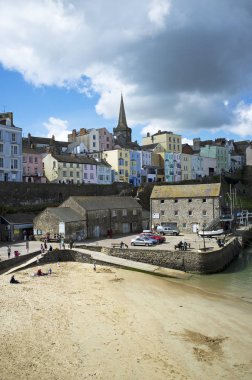 Tenby şehir ve liman popüler Galce tatil Pembrokeshire Galler