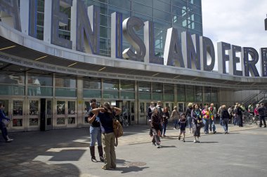 Staten Adası feribot Whitehall Terminal Güney Ferry Manhattan New York ABD