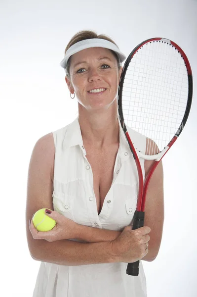 Retrato Uma Tenista Feminina Segurando Sua Raquete Bola — Fotografia de Stock