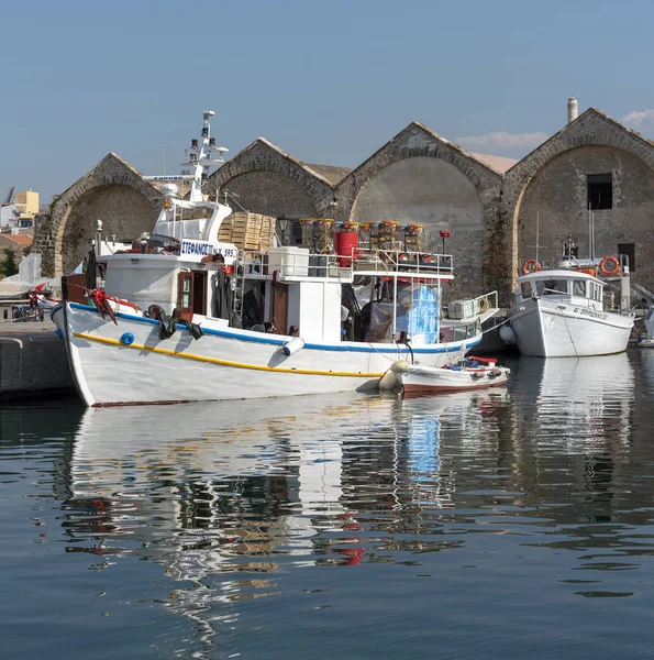 Chania Creta Grecia Junio 2019 Barcos Pesca Sus Amarres Antiguo — Foto de Stock