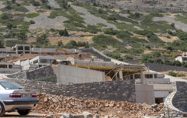 Plaka Creta Grécia Junho 2019 Trabalhos Construção Realizados Atrás Aldeia — Fotografia de Stock