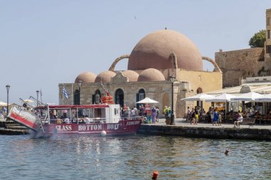 Hanya, Girit, Yunanistan, Haziran 2019. Eski Şehir Hanya, Girit Eski Venedik Limanı'nda Türk Camii Yiall Tzami.