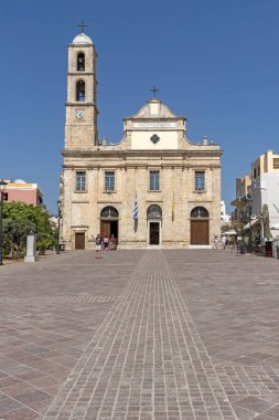 Hanya, Girit, Yunanistan. Haziran 2019. Chania Katedrali Panagia Trimartyri eski şehir merkezinde Chania Patron Saint adanmış.