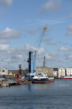 Poole Limanı, Dorset, İngiltere, İngiltere. Eylül 2019. Valiant, Poole Limanı'ndaki rıhtımından boşaltılayan genel bir kargo gemisi..