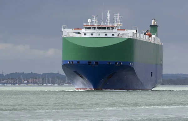 Southampton Water Inglaterra Septiembre 2019 Buque Transporte Vehículos Pintado Azul — Foto de Stock