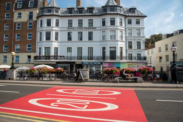 Margate, Kent, England UK. 2020. Old town Margate with brightly painted 20mph signs in red and white on the street. — Stock Image Margate Kent England 2020 Old Town Margate Brightly Painted 20Mph Stock Photo
