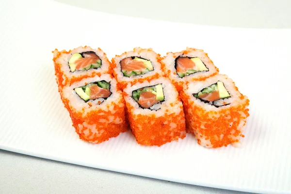 Sushi Rolos Com Camarão Role Califórnia Com Abacate Comida Japonesa — Fotografia de Stock