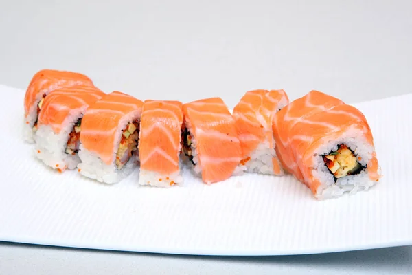 Roll Tokio Sushi Łososiem Węgorz Przetargu Sera Japoński Żywności Danie — Zdjęcie stockowe