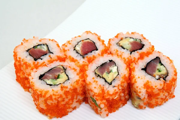 Sushi Rotoli Con Gamberetti Rotolare California Con Avocado Cibo Giapponese — Foto Stock