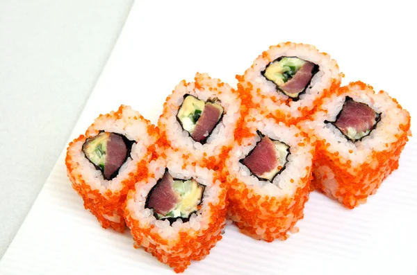 Sushi Rollos Con Camarones Rollo California Con Aguacate Comida Japonesa —  Fotos de Stock