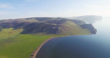 Baykal sahil şeridi