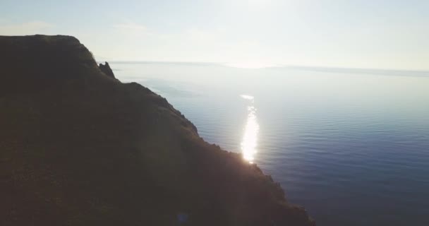 贝加尔湖美丽的绿色海岸 — 图库视频影像