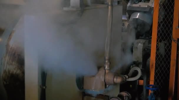 Steam pipe genombrott — Stockvideo