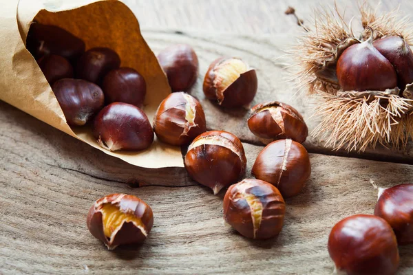 Castagne Sfondo Marrone Carta Parati — Foto Stock