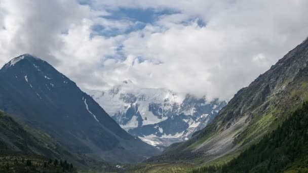 Las Nubes Giran Sobre Cima Montaña Belukha Altai Rusia Plazo — Vídeo de stock