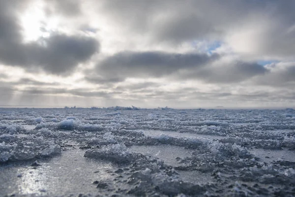 Ghiaccio Ghiacciato Inverno Sulla Superficie Grande Specchio Acqua — Foto Stock