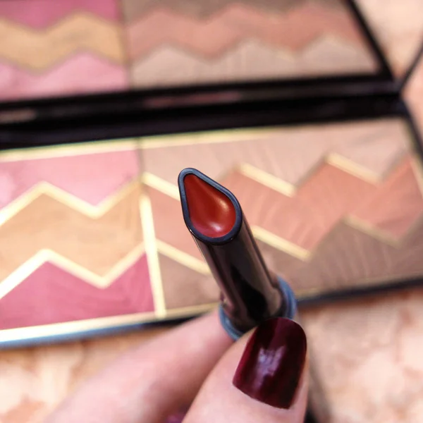 Vrouwen Rode Lippenstift Poeder Bloos Palet Cosmetica Make Macro Foto — Stockfoto