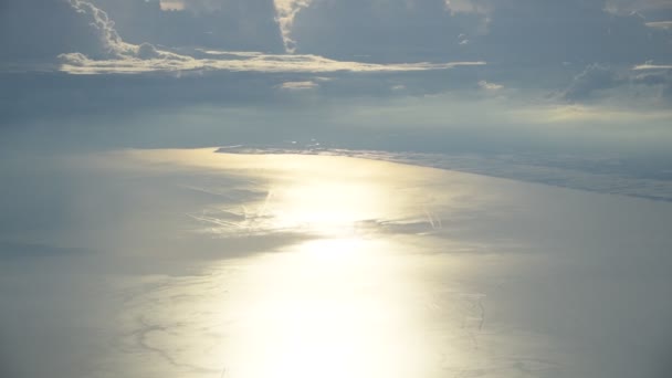 Vista Mare Dall Aeroplano Vedere Bel Cielo Nuvole Calmo Rilassato — Video Stock