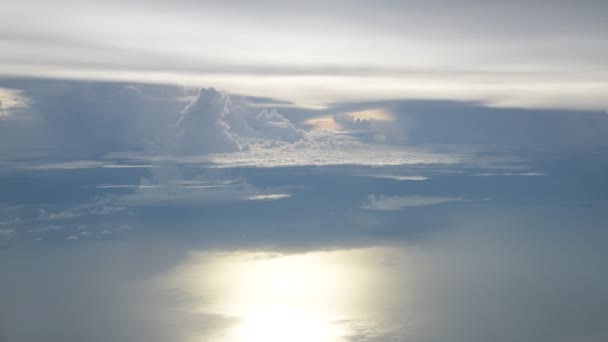 비행기에서 하늘과 편안한 태국에서 — 비디오