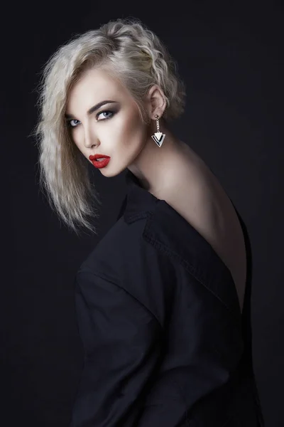 Beautiful Blond Sexy Woman Fashion Portrait Girl Colored Healthy Hair — Stock Photo, Image