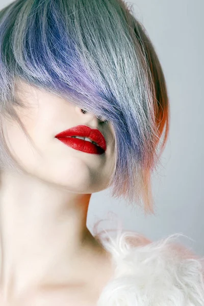 Young Woman Colorful Hair Dressed White Fur Fashion Beauty Model — Stock Photo, Image