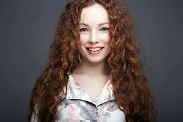 Beautiful Smiling Woman Curly Hair Make Happy Girl Silk Pijamas — Stock Photo, Image