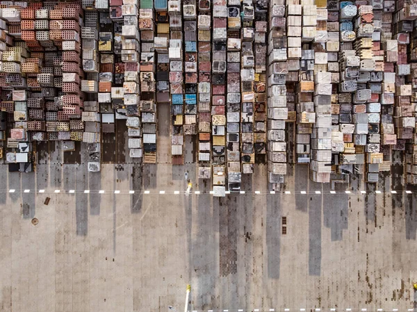 Склад Цегли Бетонних Блоків Вантажівок Дроном — стокове фото