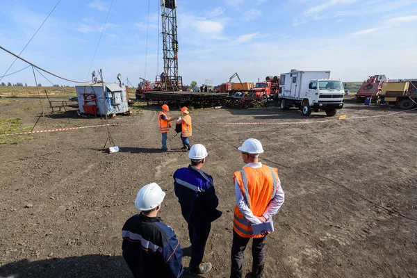 Trabajadores Pozo Gas —  Fotos de Stock