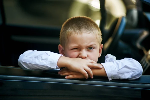 Retrato Niño Coche — Foto de Stock