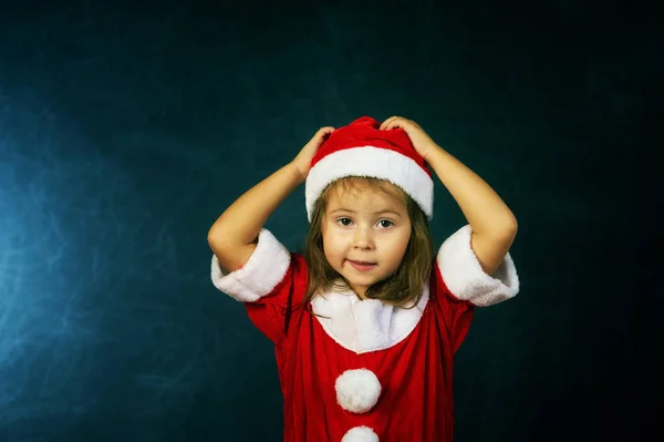 Retrato Uma Menina Uma Roupa Natal — Fotografia de Stock