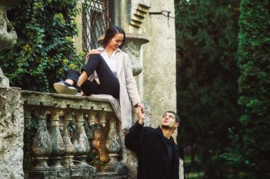 Çok etnik gruptan oluşan iki aşk eski şehir içinde .