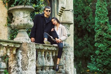 Çok etnik gruptan oluşan iki aşk eski şehir içinde .