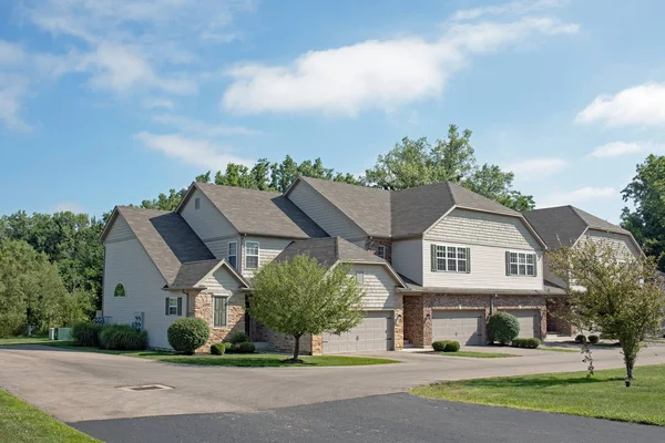 Luxury Six Unit Condo Townhouse Complex — Stock Photo, Image