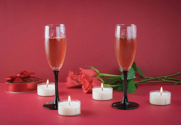 Romantisch Diner Met Glazen Wijn Voor Valentines Day — Stockfoto