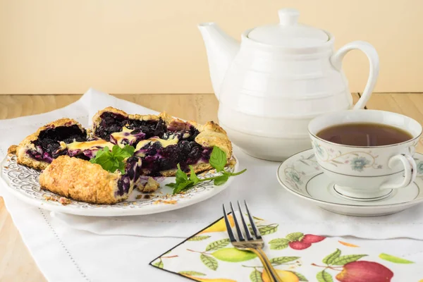 Blueberry cheesecake galette. — Stock Photo, Image